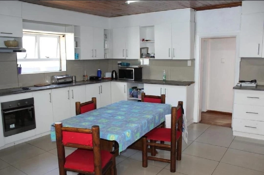 5 Bedroom Property for Sale in Churchill Estate Western Cape